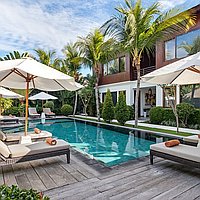 Stunning 12 Bed Villa Estate – Two Interconnected 6 Bedroom Villas in Gated Seminyak Community. Villas in Bali for Sale: Villa in Seminyak, Bali for 1550 Thousands USD. Leasehold. Preview of photo #1