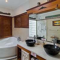Incredible Value Freehold Four Bedroom Villa, Beachside Seminyak Situated on 620sqm, Quality Construction. Villas in Bali for Sale: Villa in Seminyak, Bali for 594 Thousands USD. Freehold. Preview photo #20