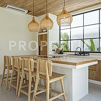 Stunning Coastal Villa In Seseh. Villas in Bali for Sale: Villa in Seseh, Bali for 290 Thousands USD. Leasehold. Preview photo #1