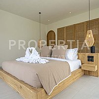 Stunning Coastal Villa In Seseh. Villas in Bali for Sale: Villa in Seseh, Bali for 290 Thousands USD. Leasehold. Preview photo #11