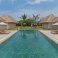 Spacious Four-Bedroom Beachfront Villa in Tabanan: Balinese-Meets-Modern Elegance with Promising ROI. Villas in Bali for Sale: Villa in Tabanan, Bali for 1211 Thousands USD. Freehold. Preview photo #2