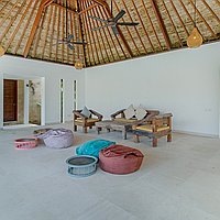 Spacious Four-Bedroom Beachfront Villa in Tabanan: Balinese-Meets-Modern Elegance with Promising ROI. Villas in Bali for Sale: Villa in Tabanan, Bali for 1211 Thousands USD. Freehold. Preview photo #3