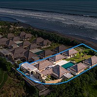 Spacious Four-Bedroom Beachfront Villa in Tabanan: Balinese-Meets-Modern Elegance with Promising ROI. Villas in Bali for Sale: Villa in Tabanan, Bali for 1211 Thousands USD. Freehold. Preview photo #14