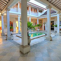 Gorgeous Colonial Residence With A Modern Twist. Villas in Bali for Sale: Villa in Tabanan, Bali for 1075 Thousands USD. Freehold. Preview photo #4