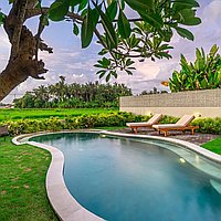 Two-Bedroom Authentic Joglo Villa: Prime Investment Opportunity Near Kedungu Beach. Villas in Bali for Sale: Villa in Tabanan, Bali for 285 Thousands USD. Leasehold. Preview photo #2