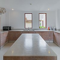Brand New Iconic Freehold Beachfront Villa Complex. Villas in Bali for Sale: Villa in Tabanan, Bali for 6134 Thousands USD. Freehold. Preview photo #5