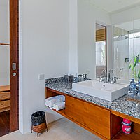 Brand New Iconic Freehold Beachfront Villa Complex. Villas in Bali for Sale: Villa in Tabanan, Bali for 6134 Thousands USD. Freehold. Preview photo #10