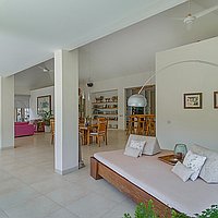Exclusive Opportunity: Freehold 4-Bedroom Riverfront Villa in Tabanan with Strategic Access. Villas in Bali for Sale: Villa in Tabanan, Bali for 1533 Thousands USD. Freehold. Preview photo #3