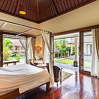 Elegant estate surrounded by rice field Keliki in North of Ubud. Villas in Bali for Sale: Villa in Ubud, Bali for 1656 Thousands USD. Freehold. Preview photo #8