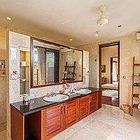 Elegant estate surrounded by rice field Keliki in North of Ubud. Villas in Bali for Sale: Villa in Ubud, Bali for 1656 Thousands USD. Freehold. Preview photo #13