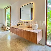 Stunning Modern Tropical Oasis Minutes From The Beach. Villas in Bali for Sale: Vila di Uluwatu, Bali untuk 218 Ribuan USD. Leasehold. Pratinjau foto #10
