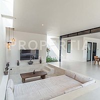 Luxury Family Home In The Heart Of Uluwatu. Villas in Bali for Sale: Villa in Uluwatu, Bali for 506 Thousands USD. Leasehold. Preview photo #1