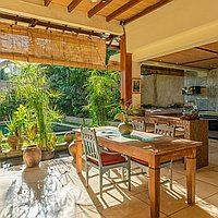 Tropical Villa with Lush Gardens in Central Umalas. Villas in Bali for Sale: Villa in Umalas, Bali for 450 Thousands USD. Leasehold. Preview photo #2