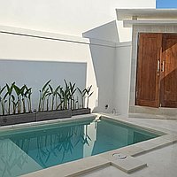 Chic One-Bedroom Villa with Stylish Rooftop and Long Lease in Umalas. Villas in Bali for Sale: Вилла в Умалас, Бали за 165 тыс. USD. Leasehold. Предварительный просмотр фото #1