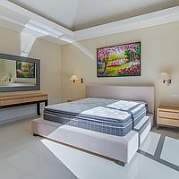 Spacious Classic Home Design Four-Bedroom Villa in Umalas Kerobokan’s Tranquil Neighborhood. Villas in Bali for Sale: Вилла в Умалас, Бали за 153 тыс. USD. Leasehold. Предварительный просмотр фото #7