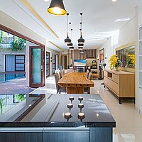 Spacious Classic Home Design Four-Bedroom Villa in Umalas Kerobokan’s Tranquil Neighborhood. Villas in Bali for Sale: Вилла в Умалас, Бали за 153 тыс. USD. Leasehold. Предварительный просмотр фото #4