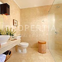 Modern Balinese Style Villa In Ungasan. Villas in Bali for Sale: Villa in Ungasan, Bali for 521 Thousands USD. Freehold. Preview photo #7