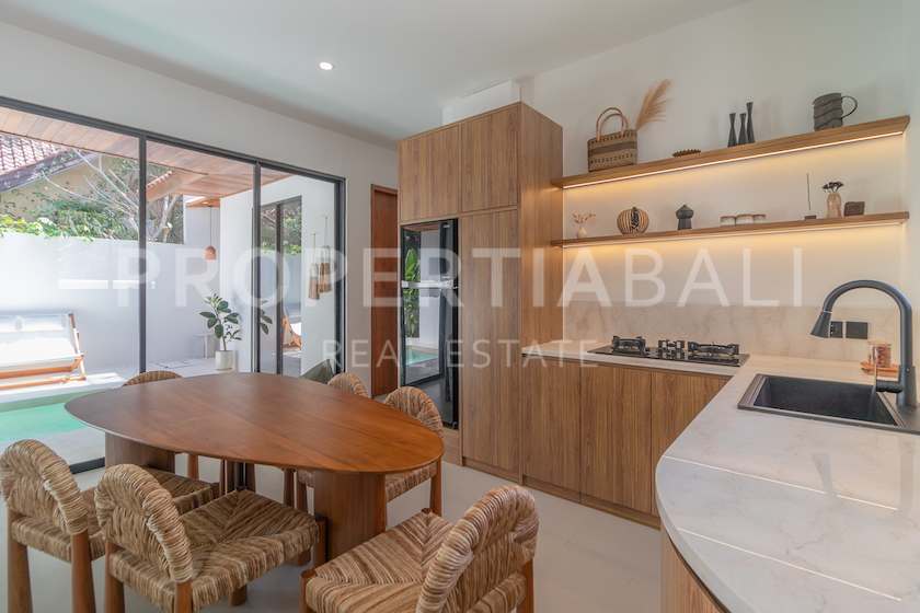 Modern Tropical Family Home In Pecatu. Villas in Bali for Sale: Villa in Uluwatu, Bali for 367 Thousands SGD. Freehold. Main Photo