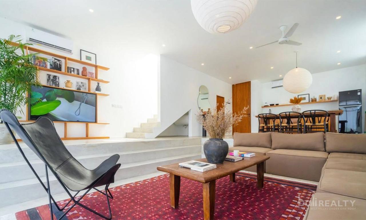 Modern Two-Bedroom Villa with Stunning Rice Field Views in Tumbak Bayuh – Pererenan’s Prime Location. Villas in Bali for Sale: Villa in Canggu, Bali for 255 Thousands USD. Leasehold. Main Photo