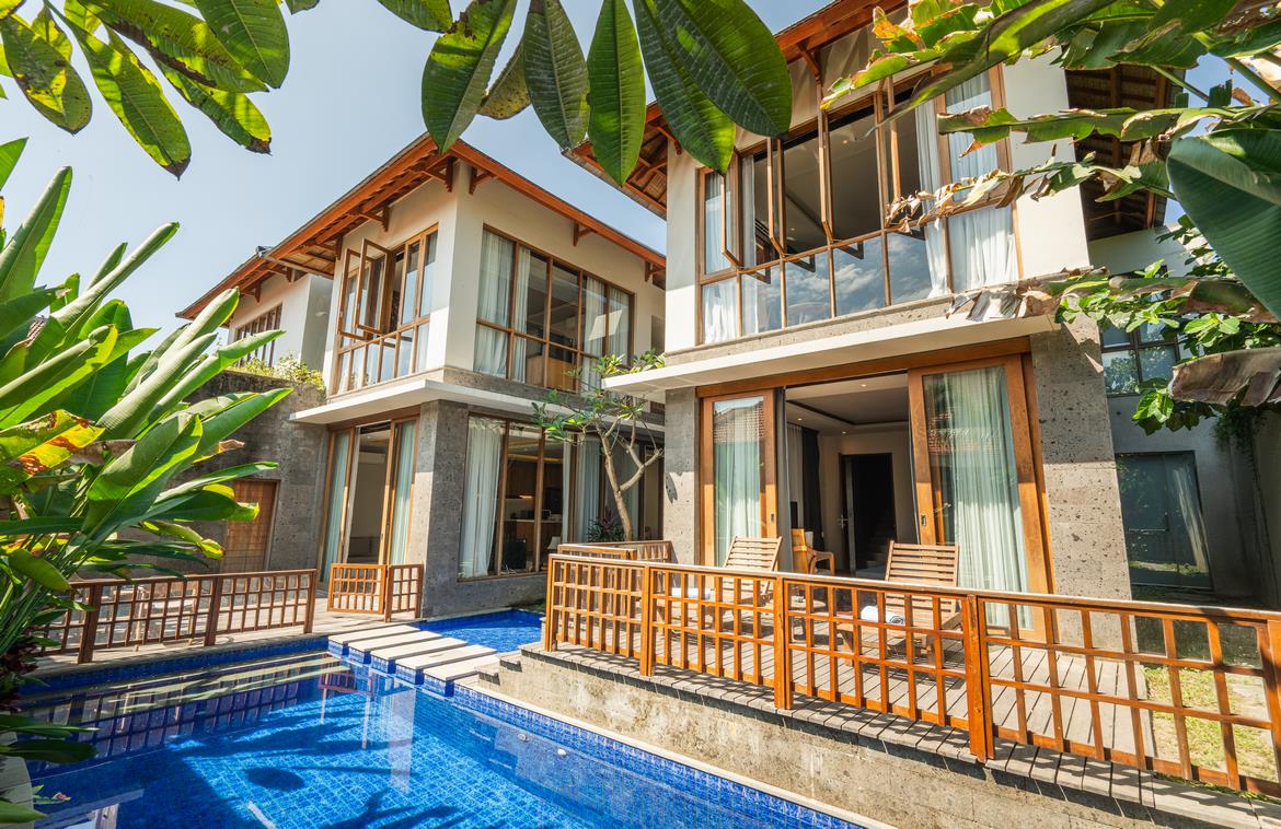 Three bedroom gated estate villa near Batu Bolong beach. Villas in Bali for Sale: Villa in Canggu, Bali for 18,5 Million TWD. Freehold. Main Photo