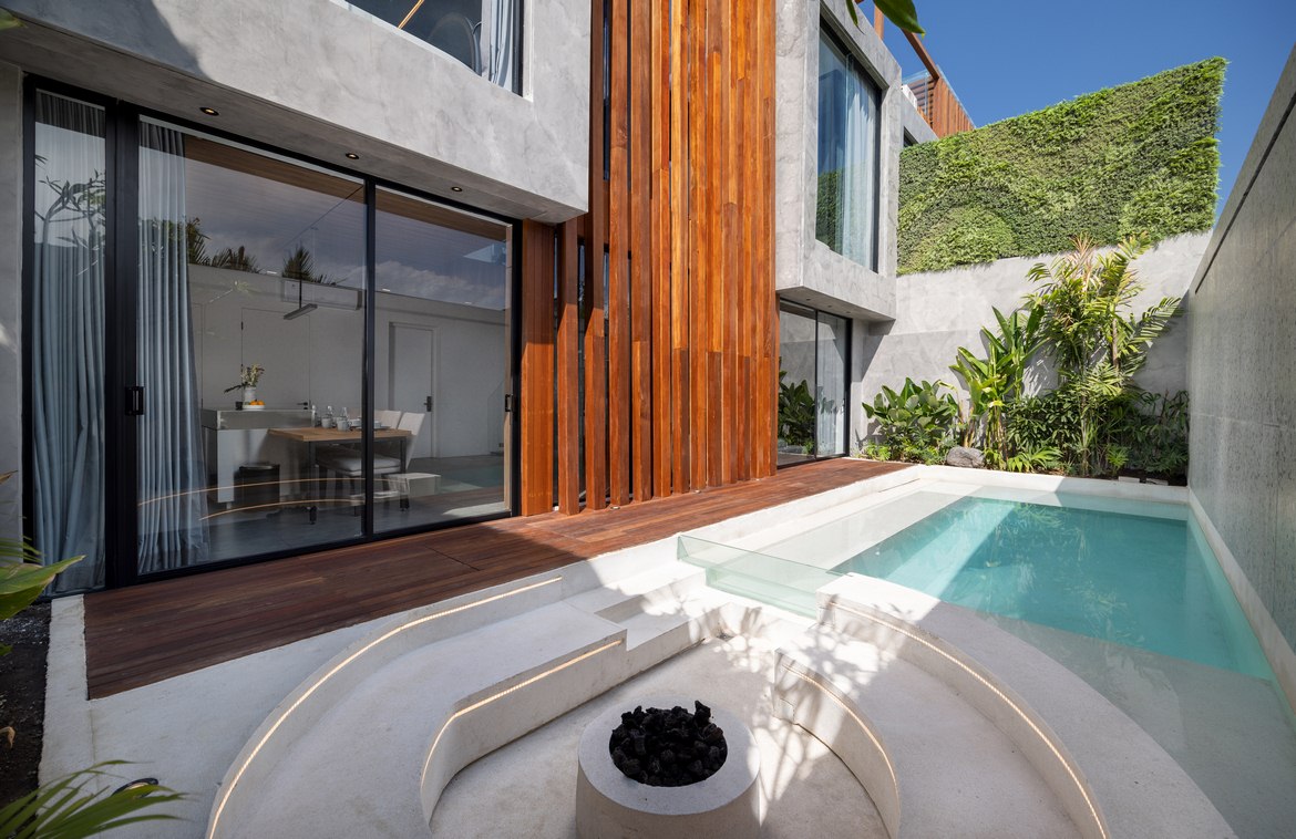 Elegant 2-bedroom villa in the heart of Batu Bolong. Villas in Bali for Sale: Villa in Canggu, Bali for 523 Thousands USD. Leasehold. Main Photo