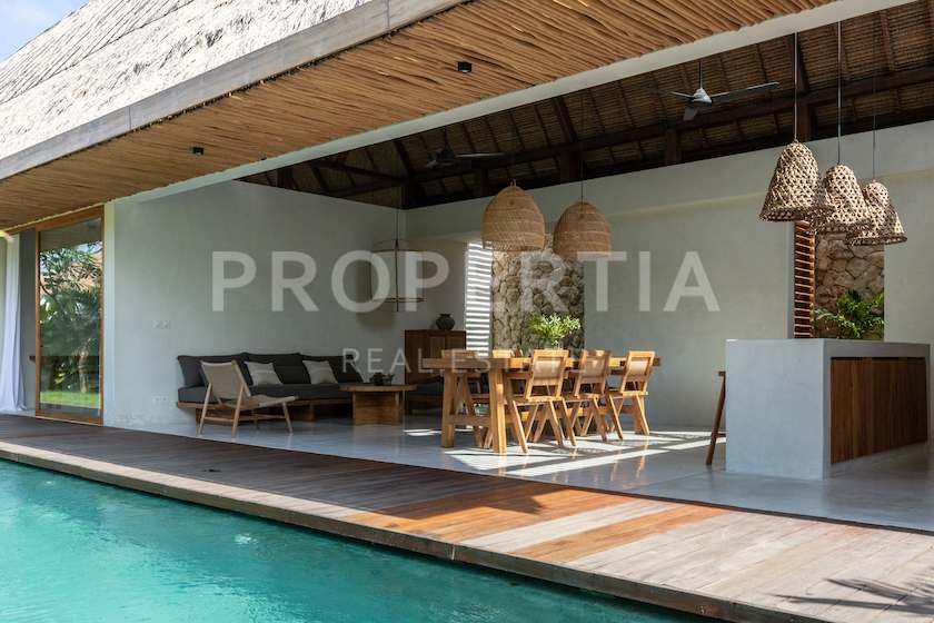 Perfect 3-Bedroom Villa Heart Of Canggu. Villas in Bali for Sale: Villa in Canggu, Bali for 255 Thousands EUR. Leasehold. Main Photo