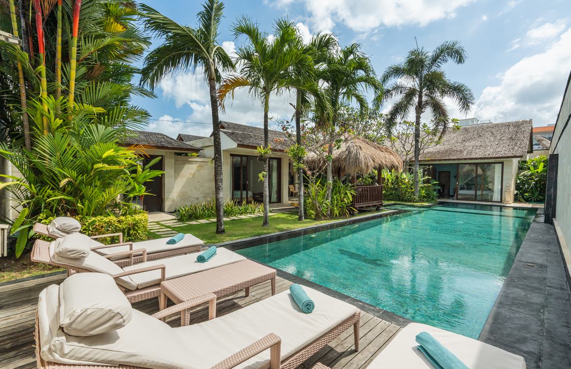 Serene three bedroom villa in central Berawa for lease. Villas in Bali for Sale: Villa in Canggu, Bali for 783 Thousands CAD. Leasehold. Main Photo
