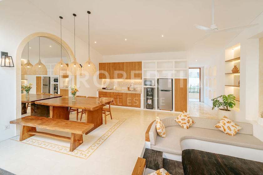 Contemporary Balinese Style Villa In Canggu. Villas in Bali for Sale: Villa in Canggu, Bali for 286 Thousands EUR. Freehold. Main Photo