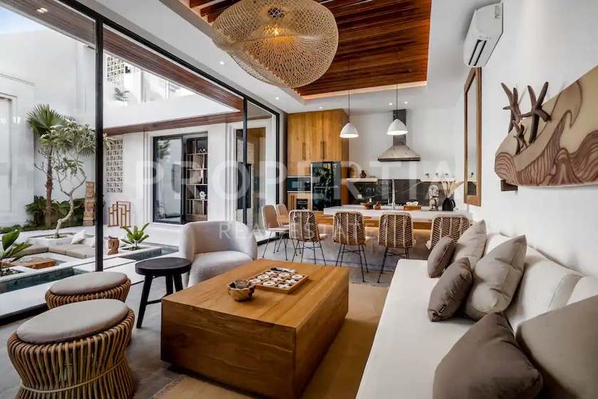 Fantastic Contemporary Villa In Canggu. Villas in Bali for Sale: Villa in Canggu, Bali for 5,1 Million HKD. Leasehold. Main Photo