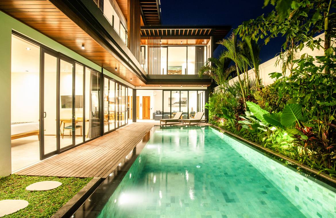 Luxurious beachside villa in prime Pererenan location. Villas in Bali for Sale: Villa in Canggu, Bali for 8,5 Billion IDR. Leasehold. Main Photo