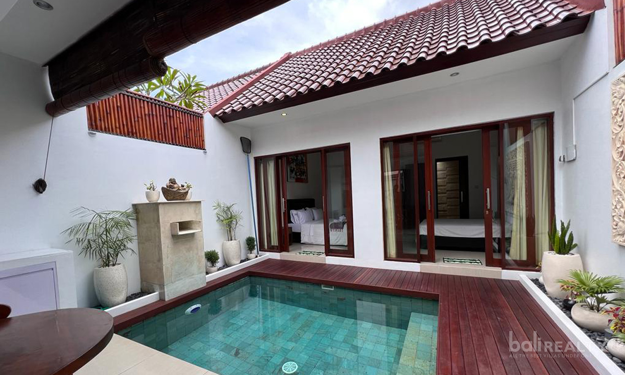 Modern 2-Bedroom Villa in Bali’s Serene Canggu Area. Villas in Bali for Sale: Villa in Canggu, Bali for 9,6 Million INR. Leasehold. Main Photo