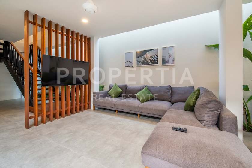 Contemporary Tropical Villa In Berawa. Villas in Bali for Sale: Villa in Berawa (Canggu), Bali for 411 Thousands EUR. Leasehold. Main Photo