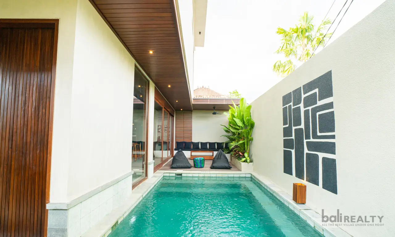 Modern, Futuristic Two-Bedroom Villa with a Long Lease in Peaceful Pererenan. Villas in Bali for Sale: Villa in Canggu, Bali for 411 Thousands NZD. Leasehold. Main Photo