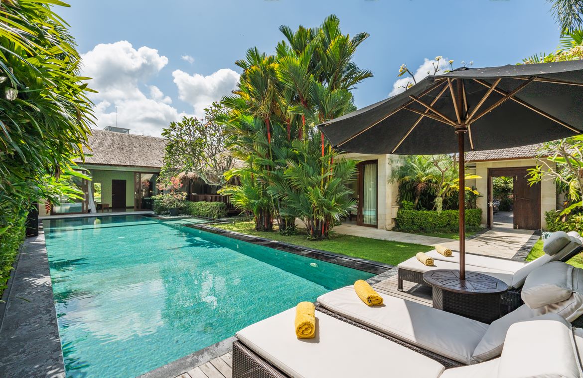 Expansive three bedroom villa in central Berawa for lease. Villas in Bali for Sale: Villa in Canggu, Bali for 484 Thousands EUR. Leasehold. Main Photo