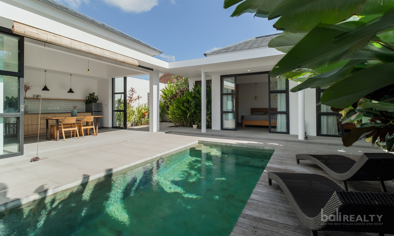 Superb Two-Bedroom Private Villa in Babakan Canggu – Ready to Move in Now. Villas in Bali for Sale: Villa in Canggu, Bali for 220 Thousands SGD. Leasehold. Main Photo