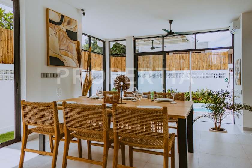 Modern Tropical Villa Near Pererenan Beach. Villas in Bali for Sale: Villa in Pererenan (Canggu), Bali for 3,4 Million CNY. Leasehold. Main Photo