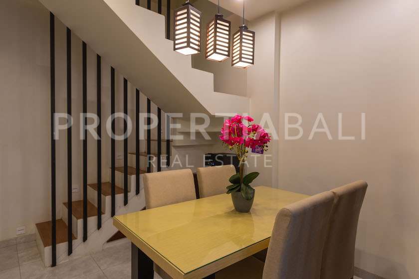 Stunning Prime Located Villa In The Heart Of Canggu. Villas in Bali for Sale: Villa in Canggu, Bali for 37,5 Million JPY. Leasehold. Main Photo