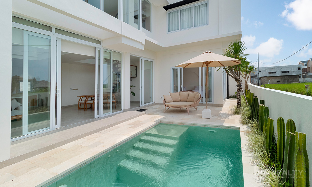 Prime Investment or Dream Home: Three-Bedroom Villa with Rooftop Lounge and Rice Field and Ocean Views Near Cemagi Beach. Villas in Bali for Sale: Villa in Cemagi, Bali for 297 Thousands USD. Leasehold. Main Photo