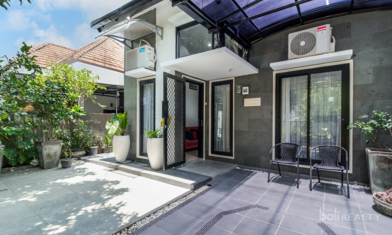 Cute and Affordable Two-Bedroom Freehold Villa in Jimbaran. Villas in Bali for Sale: Villa in Jimbaran, Bali for 120 Thousands USD. Freehold. Main Photo