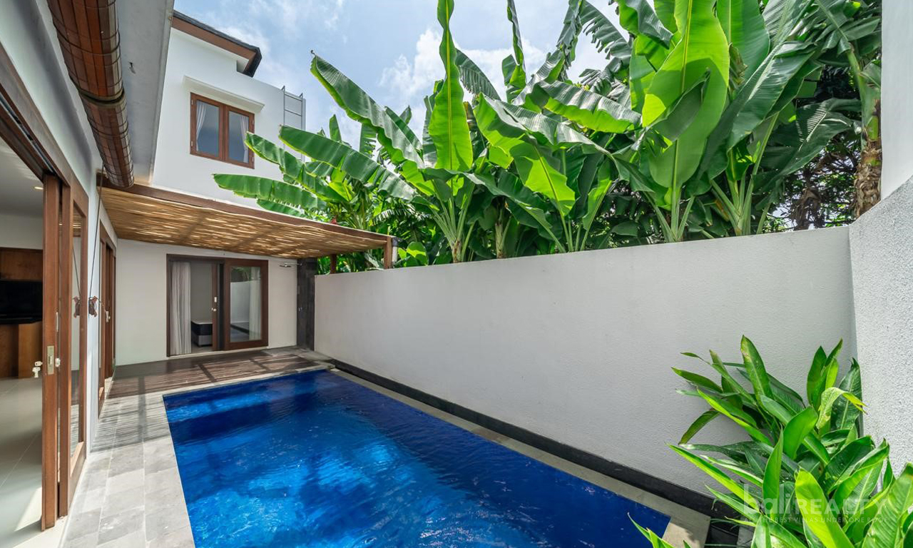 Newly Built Four-Bedroom Villa in Prime Kerobokan Location. Villas in Bali for Sale: Villa in Kerobokan, Bali for 203 Thousands EUR. Freehold. Main Photo
