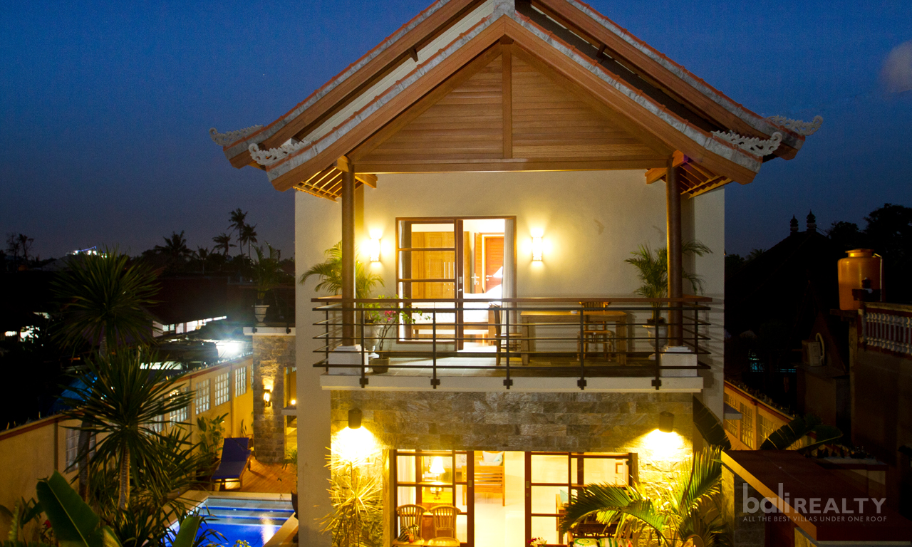 Affordable and Large Three-Bedroom Villa, Close to Everything in Kerobokan. Villas in Bali for Sale: Villa in Kerobokan, Bali for 18,4 Million JPY. Leasehold. Main Photo