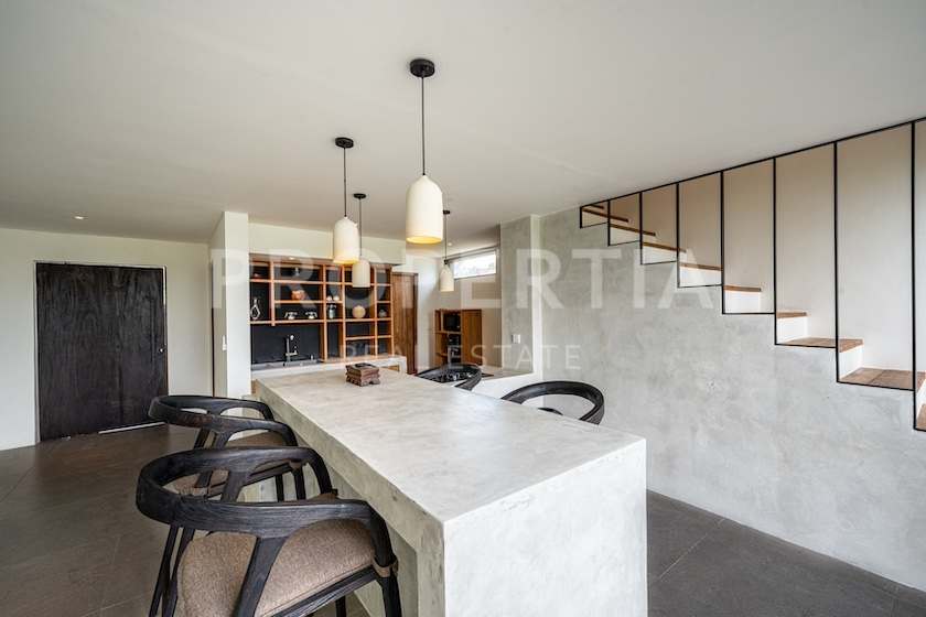 Modern Tropical Villa In Tumbak Bayuh. Villas in Bali for Sale: Villa in Tumbak Bayuh, Bali for 1,7 Million HKD. Leasehold. Main Photo