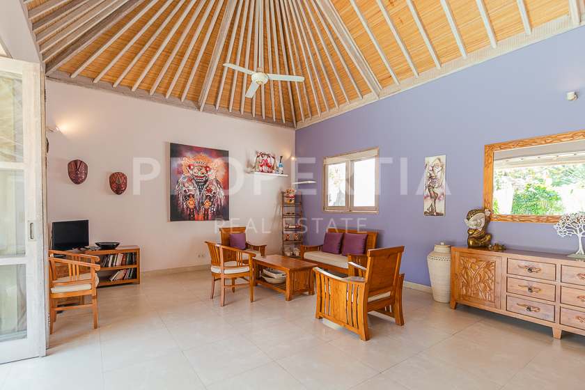 Modern Balinese Villa In Ungasan. Villas in Bali for Sale: Villa in Ungasan, Bali for 198 Thousands AUD. Leasehold. Main Photo