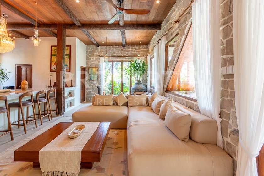 Stunning South European Style Villa In Canggu. Villas in Bali for Sale: Villa in Tumbak Bayuh, Bali for 639 Thousands USD. Leasehold. Main Photo