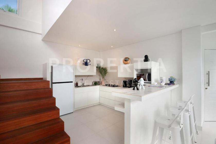 Stunning Luxury Family Villa In Berawa. Villas in Bali for Sale: Villa in Berawa (Canggu), Bali for 119,2 Million JPY. Leasehold. Main Photo