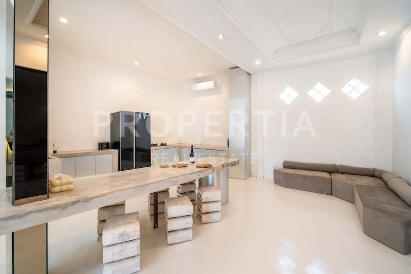 Spacious And Stylish Villa In Berawa. Villas in Bali for Sale: Villa in Berawa (Canggu), Bali for 382 Thousands USD. Leasehold. Main Photo