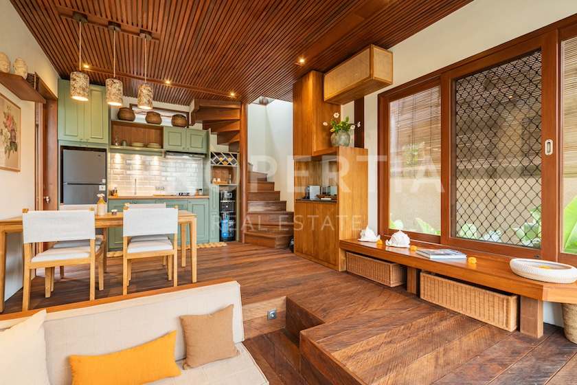 Stunning Tropical Wooden Villa In Buduk. Villas in Bali for Sale: Villa in Buduk, Bali for 3,6 Billion IDR. Leasehold. Main Photo