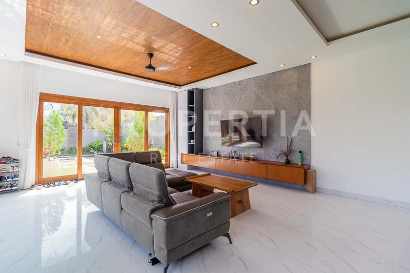 Stunning Modern Family Home In Uluwatu. Villas in Bali for Sale: Villa in Uluwatu, Bali for 529 Thousands USD. Freehold. Main Photo