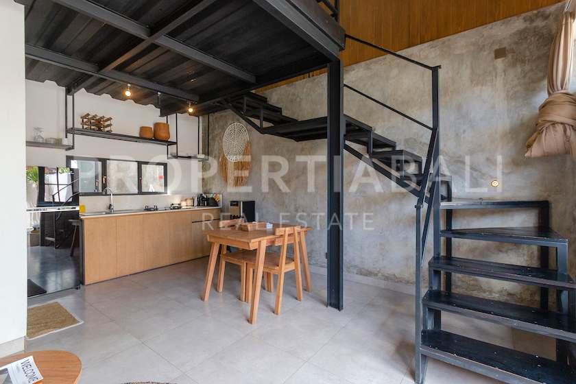 Modern Loft In The Heart Of Bumbak. Villas in Bali for Sale: Villa in Umalas, Bali for 111 Thousands USD. Leasehold. Main Photo