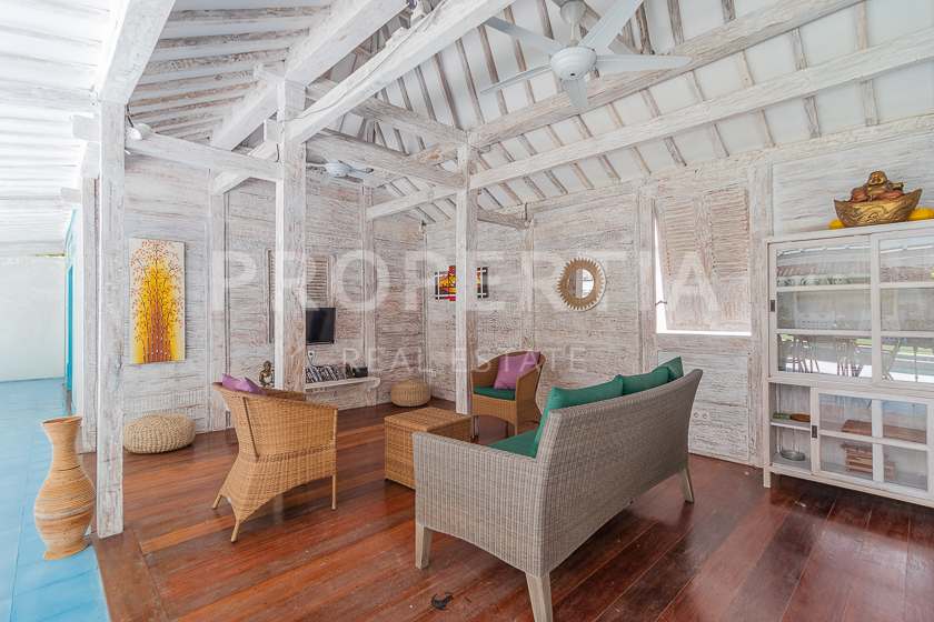 Beautiful Joglo Style Villa In Ungasan. Villas in Bali for Sale: Вилла в Унгасан, Бали за 130 тыс. USD. Leasehold. Главное фото